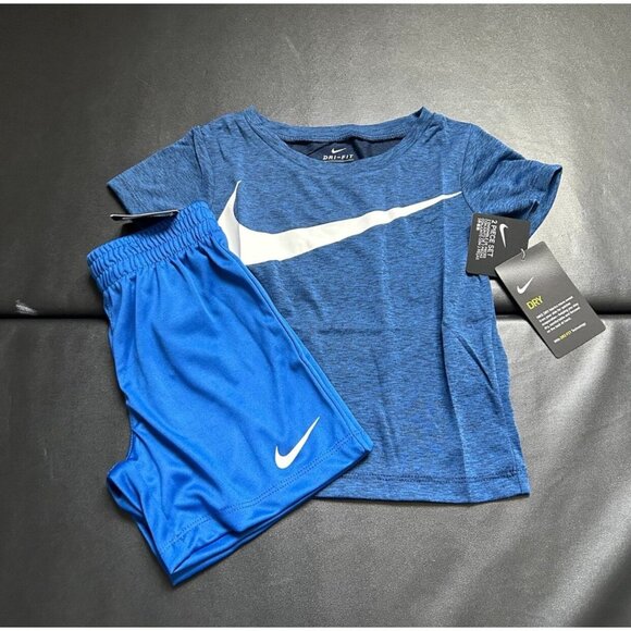 NWT Nike Athletic Set Baby Boys Size 24M
